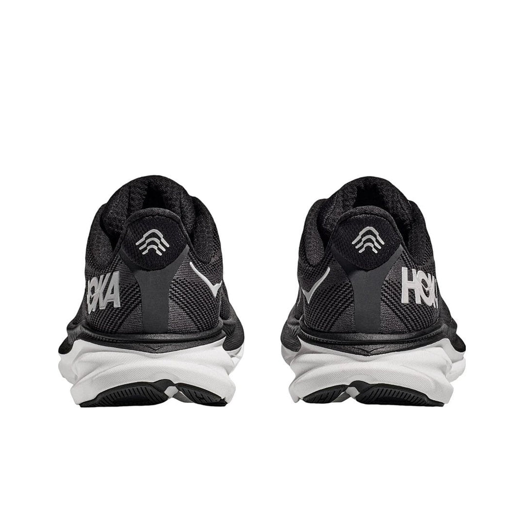 HOKA Clifton 9 Sneakers