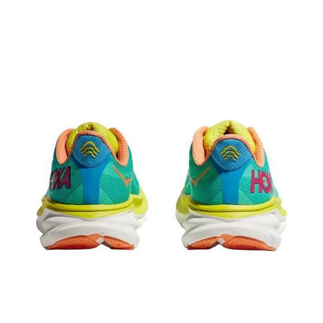 HOKA Clifton 9 Sneakers