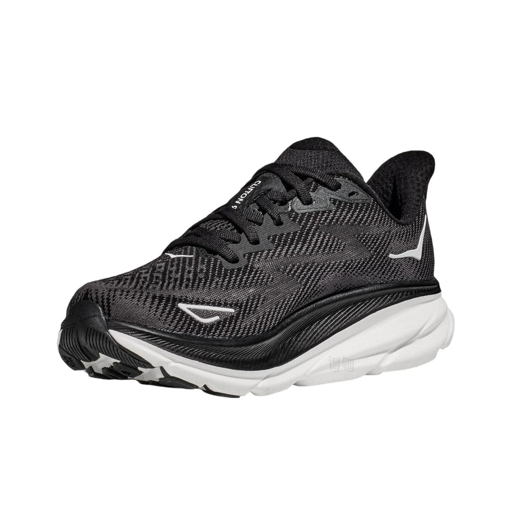 HOKA Clifton 9 Sneakers